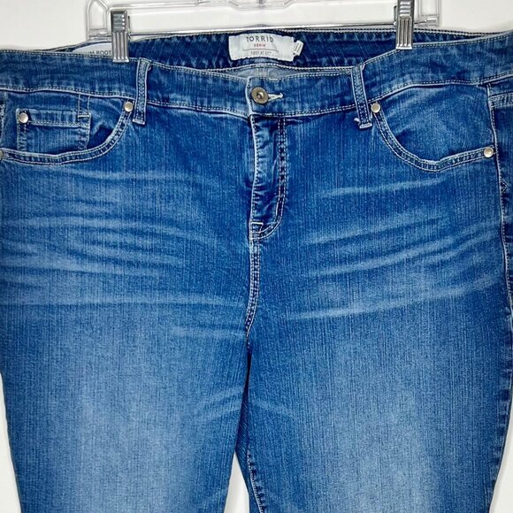 Torrid Jeans Women's sz 22 x 31 Slim Boot Super Stretch High Waist Blue Denim - Picture 3 of 10